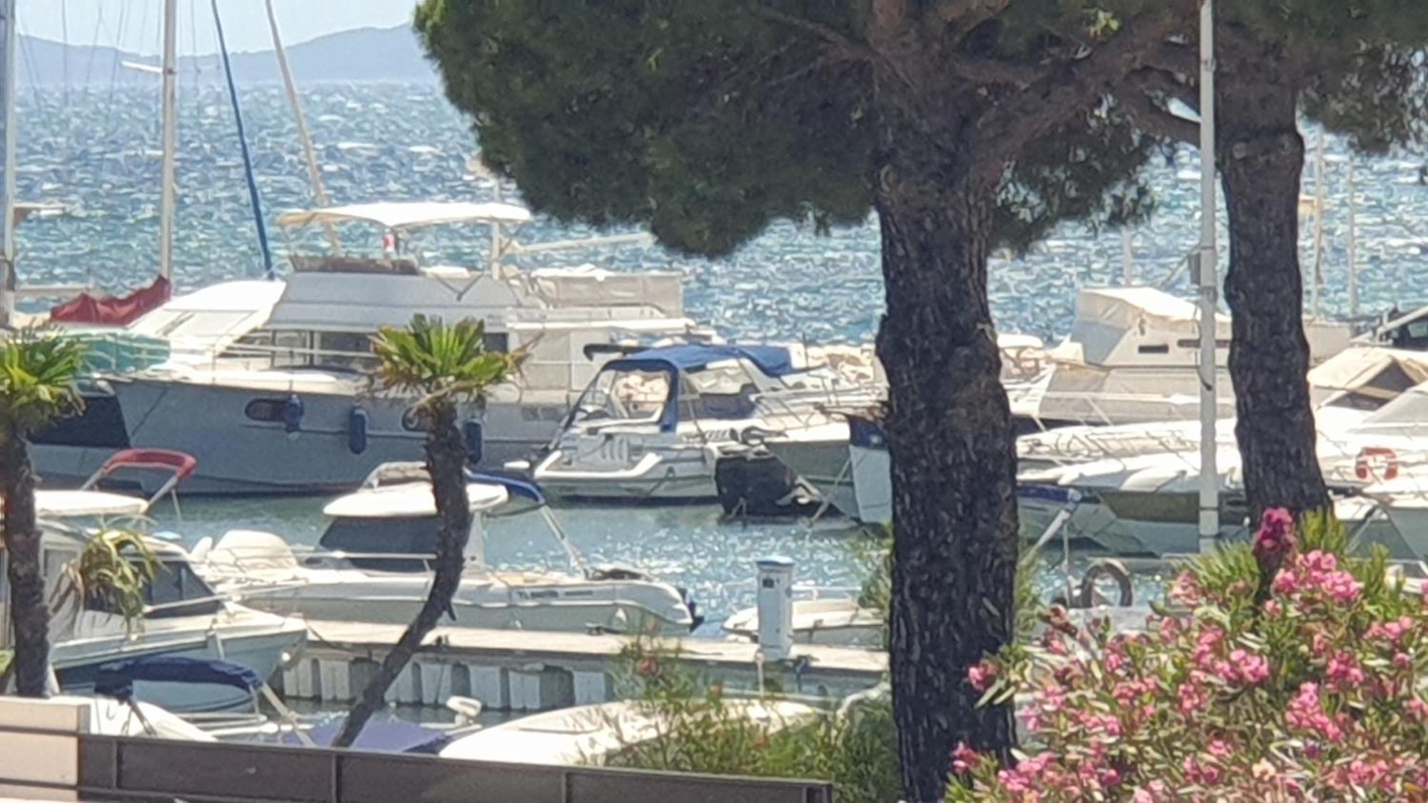 Plage Miramar La Londe-les-Maures Exterior foto